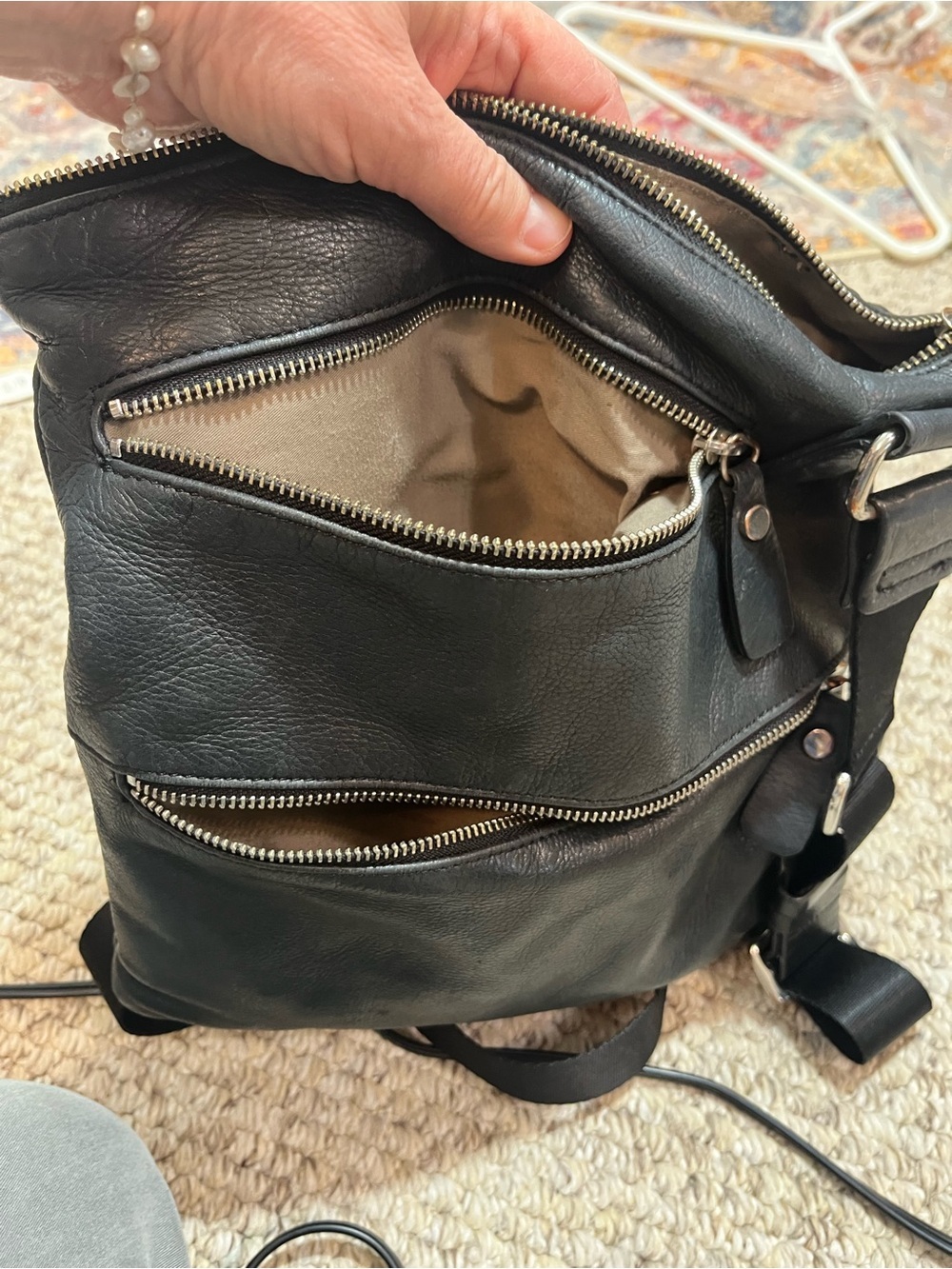 Margot Black Leather Crossbody Bag - zipper many compartments purse - Picture 7 of 14